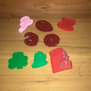 Hi this a 8 Piece play doh set